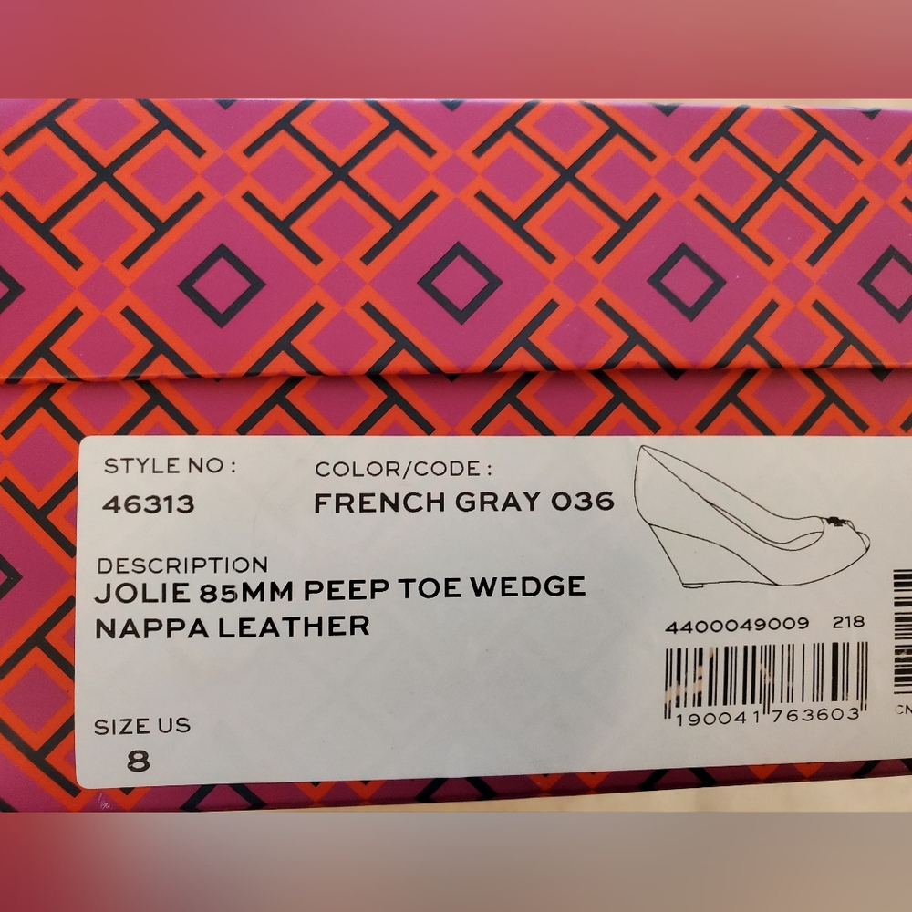 Tory Burch Leather Block Heel Pumps with Logo Cutout - Picture 7 of 7